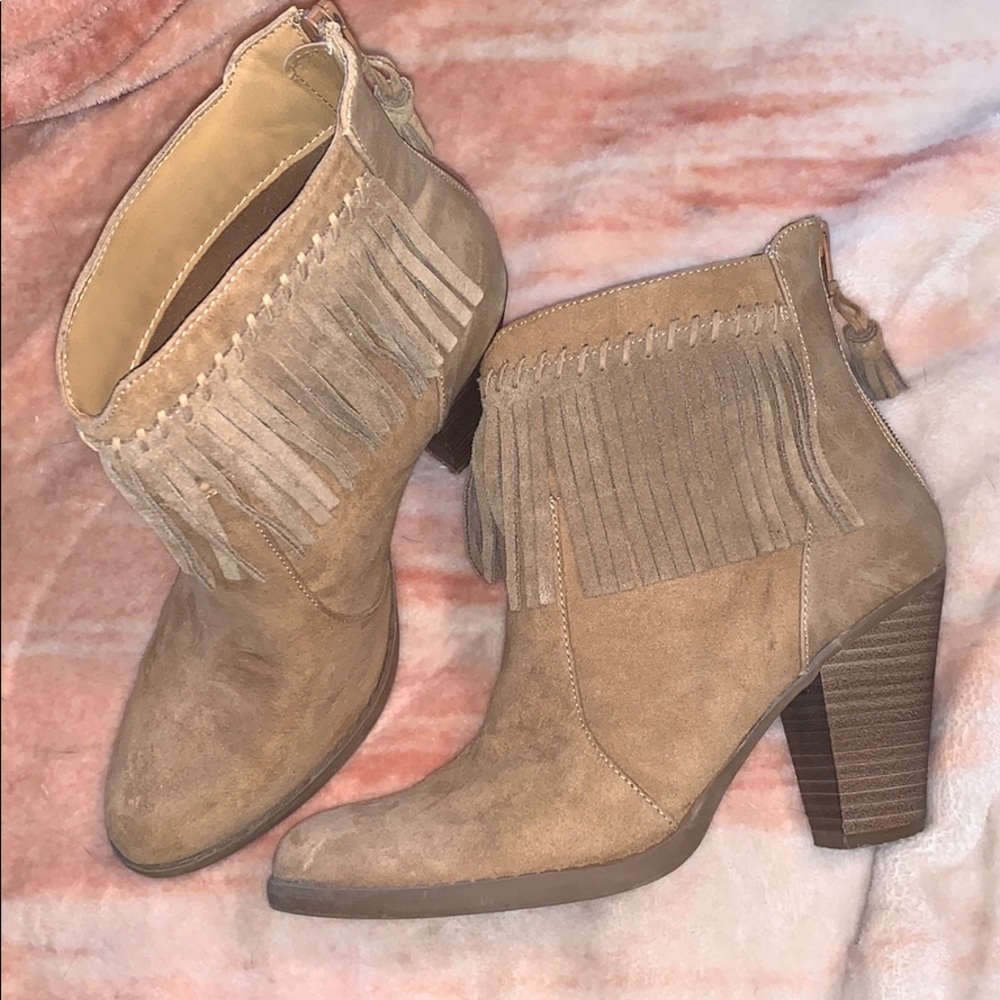 American eagle fringe heeled booties